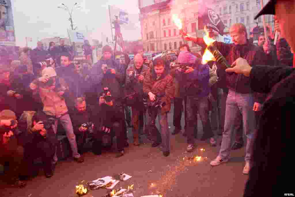 Событие привлекло внимание прессы, представителей которой на митинге было чуть меньше, чем непосредственно участников.