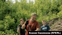 Александр Деринг с юными помощниками